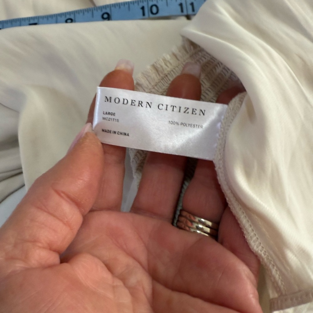 Modern Citizen Elegant Cream Wrap Top in size large - Picture 9 of 11